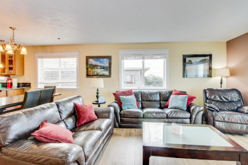 Salt Water Beach House - image 11