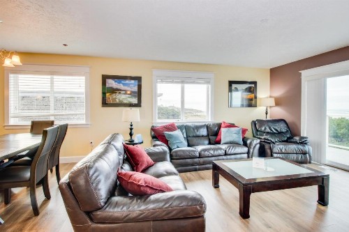 Salt Water Beach House - image 12