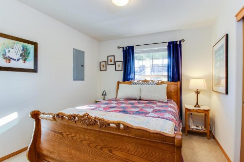 Cedar Creek Retreat - image 7