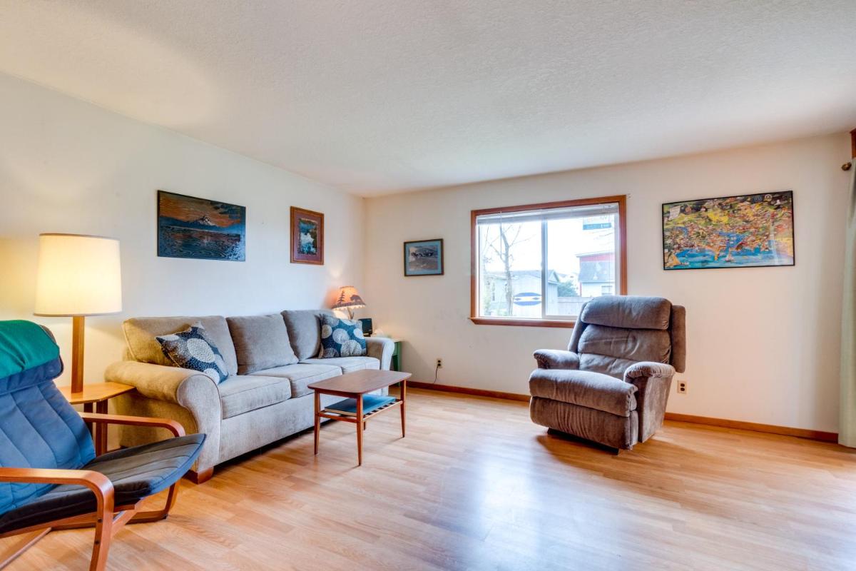 Orange Beacon House - image 7