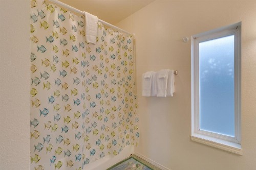 Ace's Beach House - image 11
