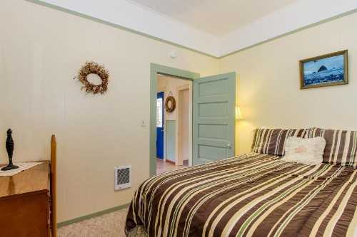 Captain's Cottage - image 12