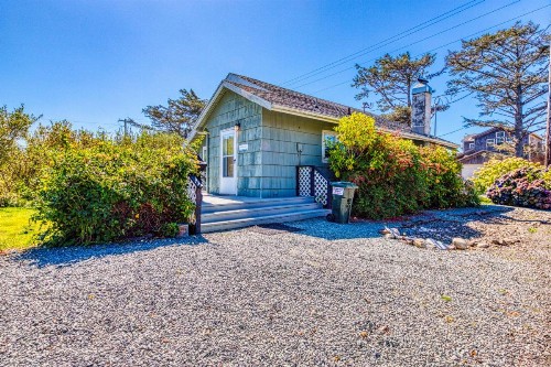 Cottage by the Sea - image 7