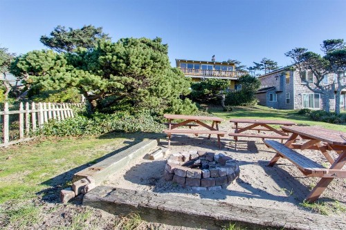 Arnold Beach House - image 7