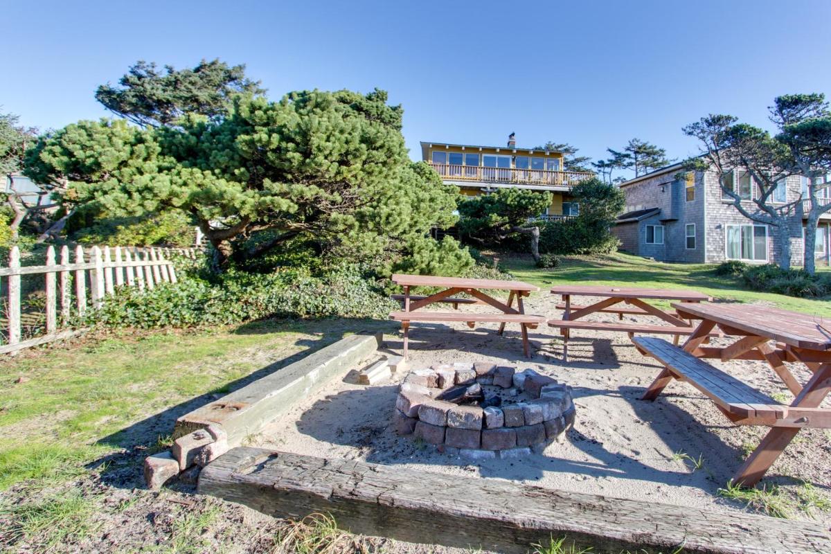 Arnold Beach House - image 7