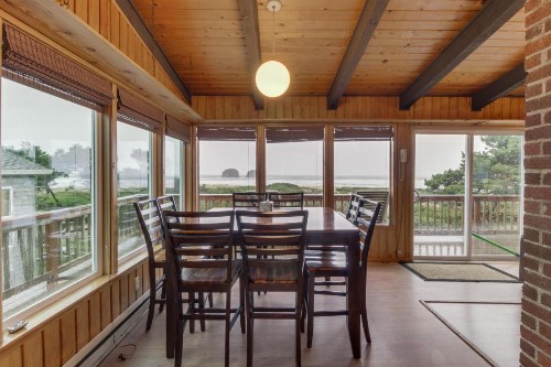 Arnold Beach House - image 8