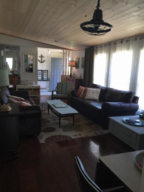 Rockaway Beach Bungalow - image 9