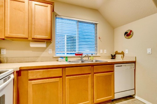 Creekside Paradise - image 10