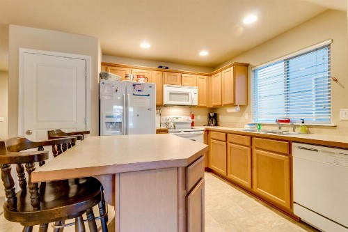 Creekside Paradise - image 5