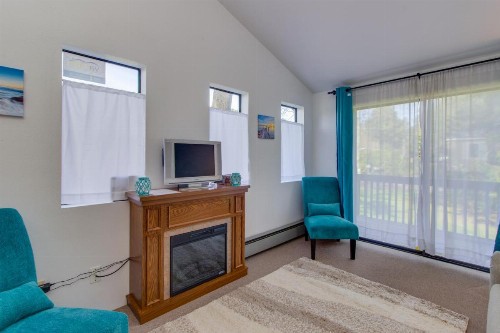 Beachside Bliss - image 11