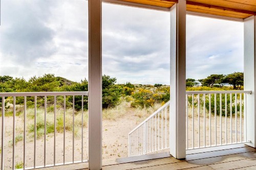 Diamond Beach Bungalow - image 7