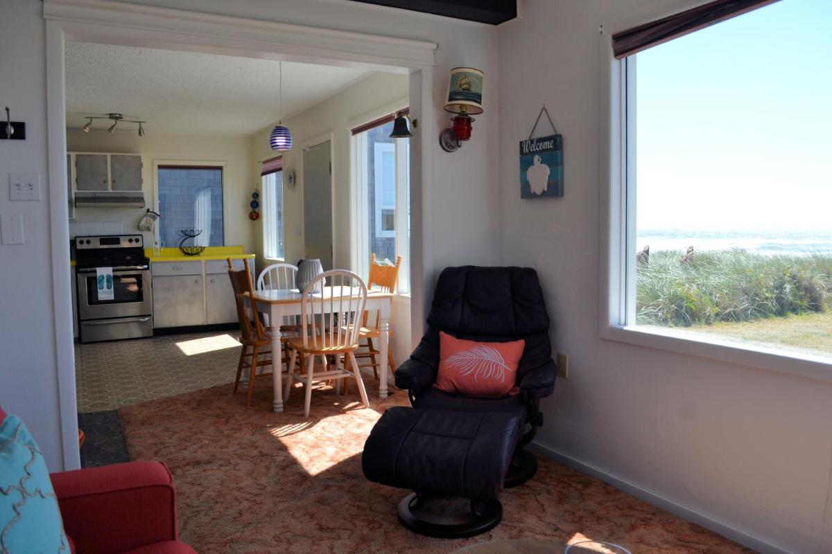 Breakers Cottage - image 2