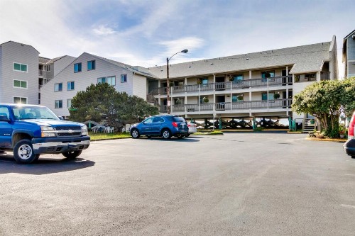 ​Rock Creek Inn Vacation Condos - image 7