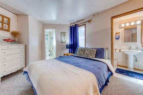 2 Bed 2 Bath Vacation home in Rockaway Beach - image 7