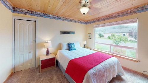 Brass Bell Cottage - image 4