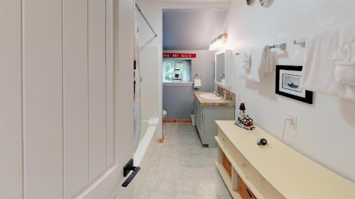 Brass Bell Cottage - image 5