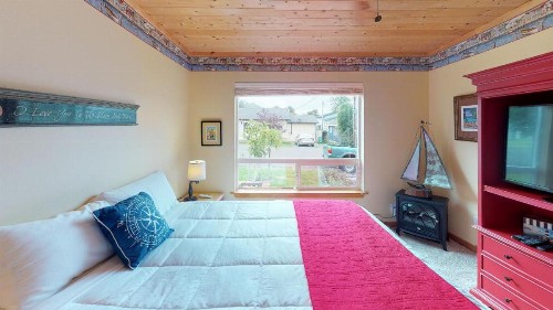 Brass Bell Cottage - image 7