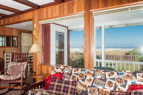 The Hamptons - image 3