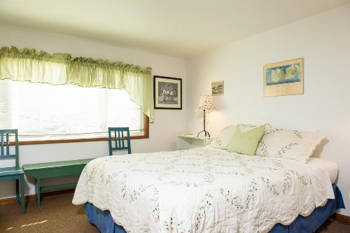The Hamptons - image 4