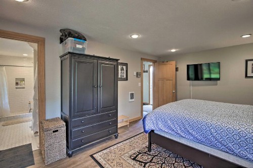 Private Rockaway Beach Retreat 2 Blocks to Ocean! - image 11