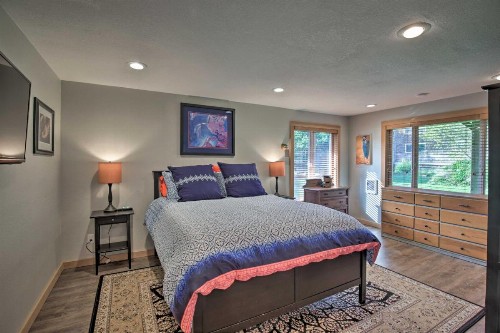 Private Rockaway Beach Retreat 2 Blocks to Ocean! - image 9