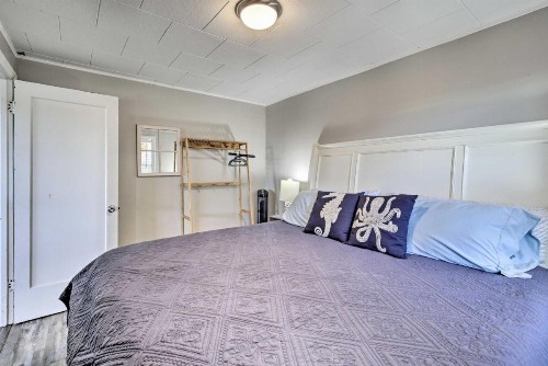 Oceanfront Rockaway Beach Condo Pet-Friendly - image 7