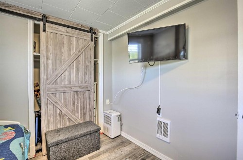 Oceanfront Rockaway Beach Condo Pet-Friendly - image 9