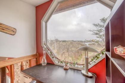 Lakefront Beachhouse - image 14