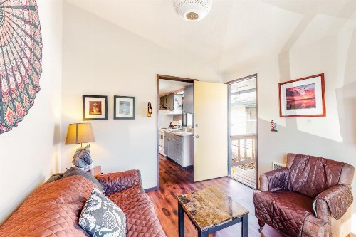 Beach Stay - image 2