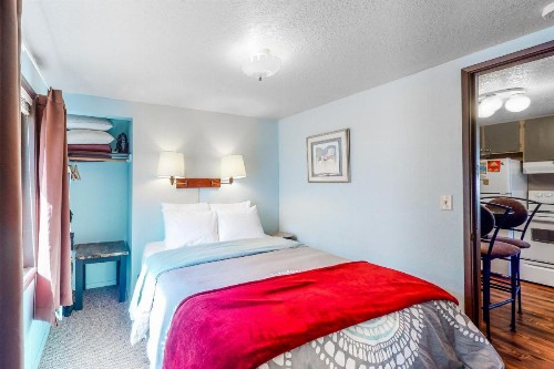 Beach Stay - image 8