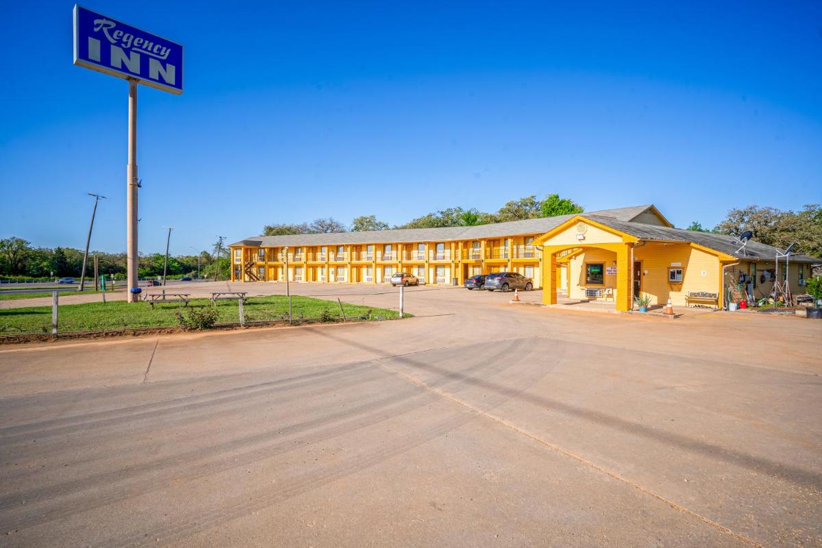 Regency Inn Rockdale - main image