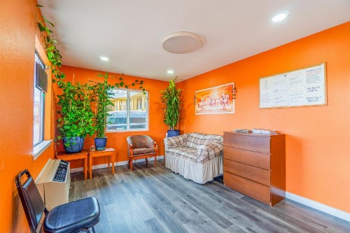 Regency Inn Rockdale - image 19