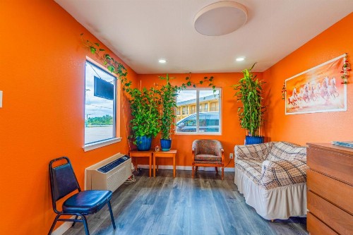 Regency Inn Rockdale - image 50