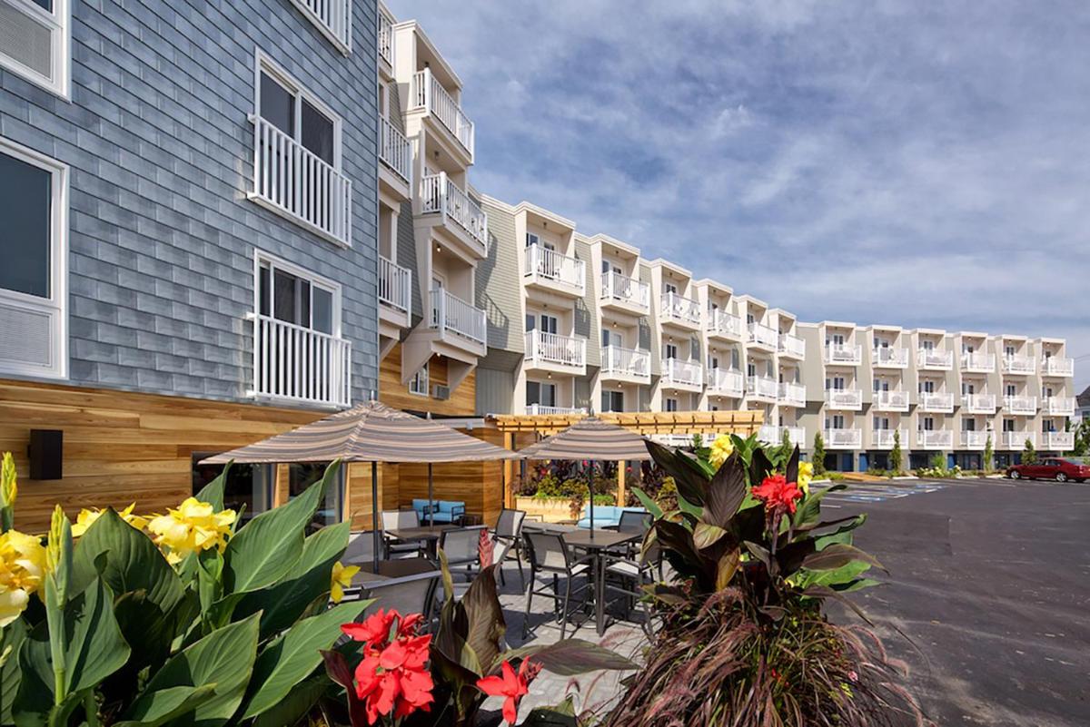 Rockland Harbor Hotel - main image
