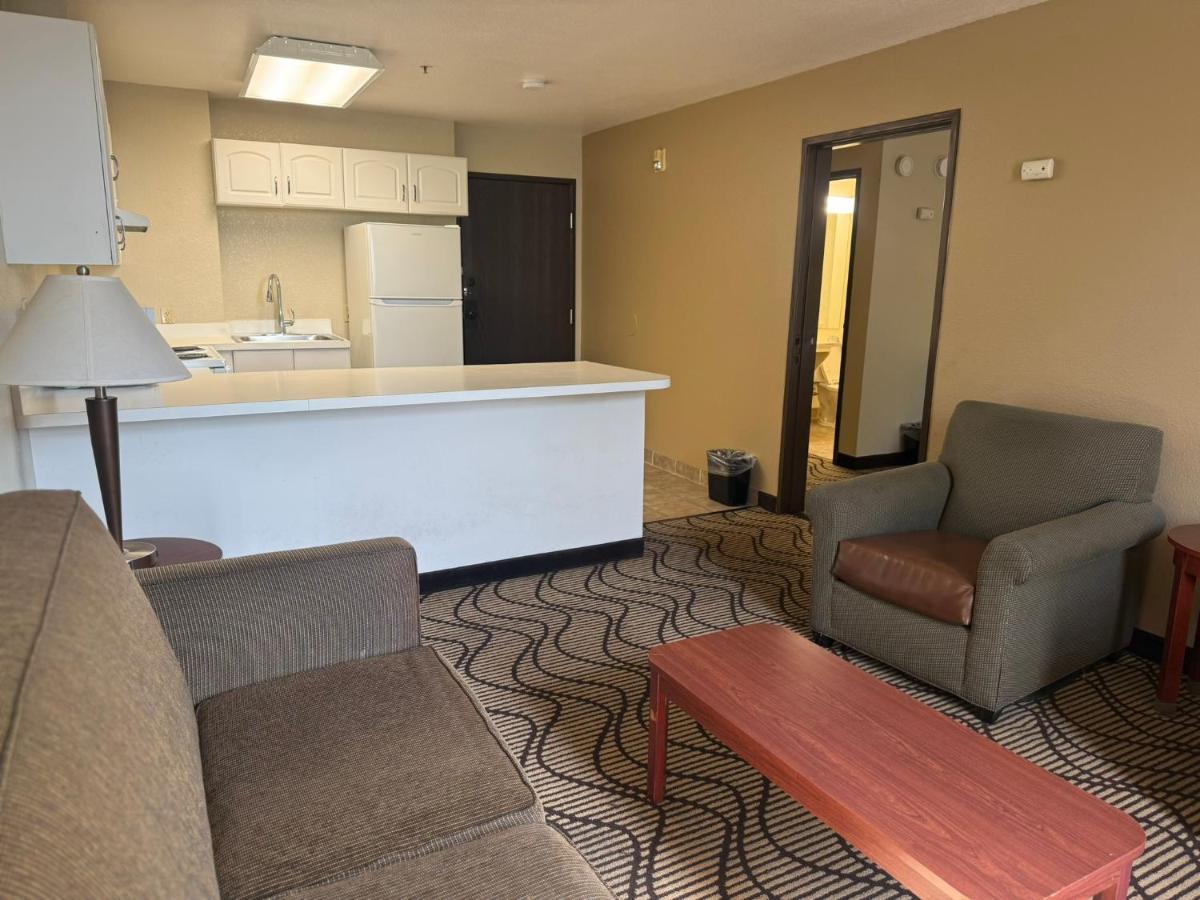 SureStay Plus Hotel by Best Western Rocklin - image 6