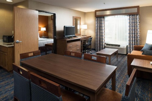 Holiday Inn Express Rocklin - Galleria Area an IHG Hotel - image 29
