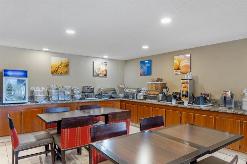 Comfort Inn & Suites Rocklin - image 22