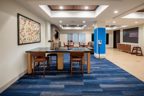 Holiday Inn Express & Suites Rockport - Bay View an IHG Hotel - image 12