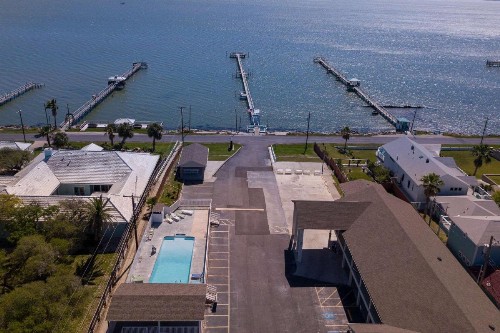 Quality Inn on Aransas Bay - image 1