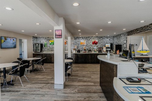 Quality Inn on Aransas Bay - image 2