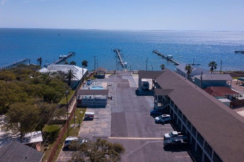 Quality Inn on Aransas Bay - image 36