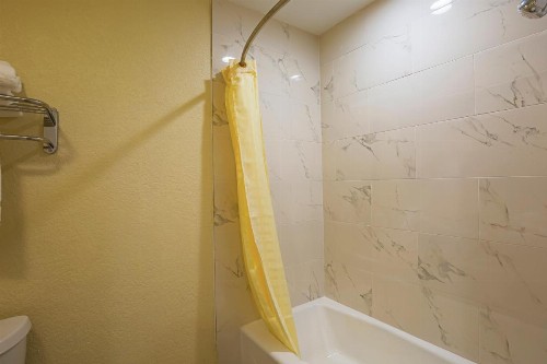 Quality Inn on Aransas Bay - image 4