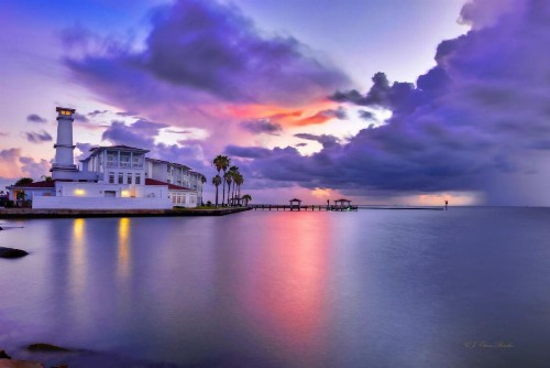 Lighthouse Inn at Aransas Bay - image 5