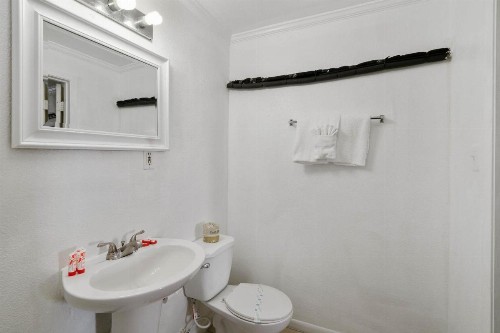 OYO Hotel Rockport- Sea View - image 13