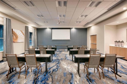 Fairfield Inn & Suites by Marriott Rockport - image 3