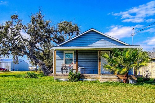 Coastal Hideaway #A - image 1