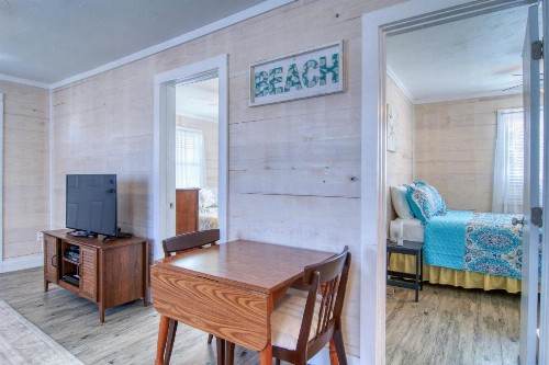Coastal Hideaway #A - image 12