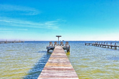 Historical Waterfront Cottage! Private 20 foot pier! Amazing water views - image 12