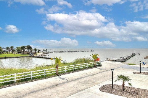 Reel Um Inn - image 9