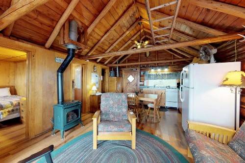 Rockwood Cabin on Moosehead Lake - image 4